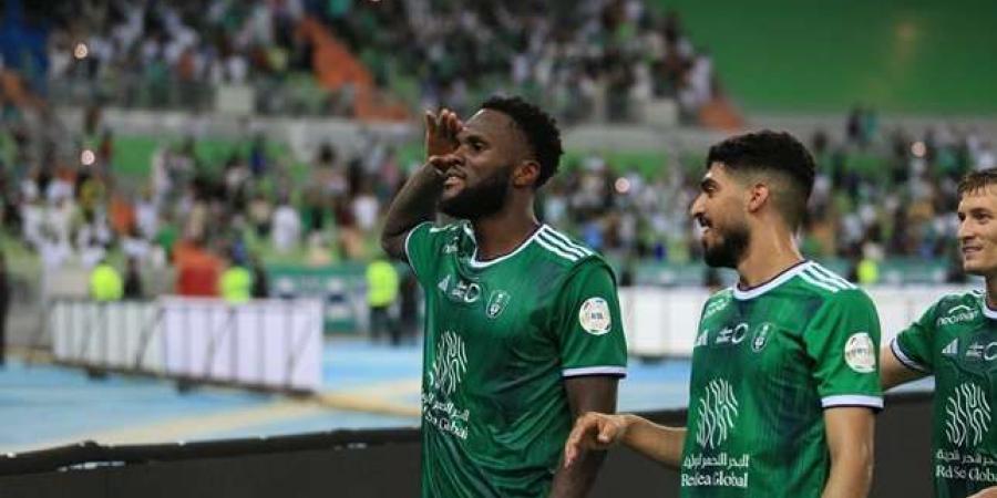 لماذا طلب كيسيه قميص رونالدو عقب نهاية اللقاء بدوري روشن؟
