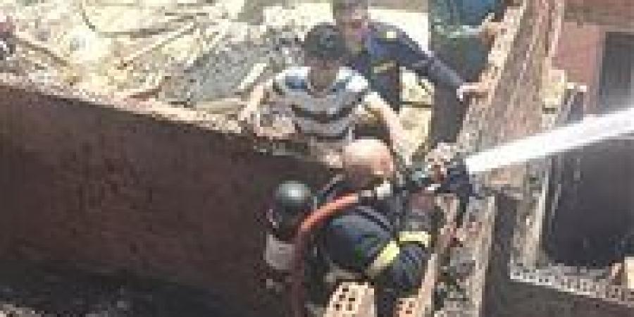 البيوت ولعت .. حريق هائل في 3 منازل بكفر الشيخ