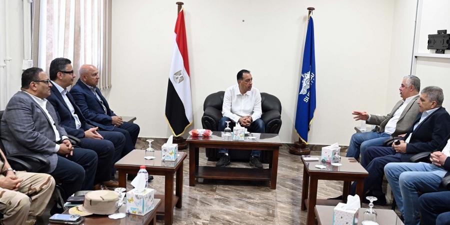 جمال الدين:ندعم خطط تحول مصر لمركز إقليمي وعالمي للصناعة والتجارة