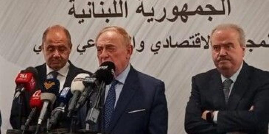 البستاني: لضرورة أن تقوم الحكومة بإعادة شراء اليوروبوند قبل أن يتضاعف سعره مع بدء النهوض الاقتصادي