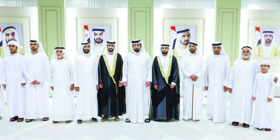 أحمد بن محمد يحضر أفراح المنصوري والمهيري