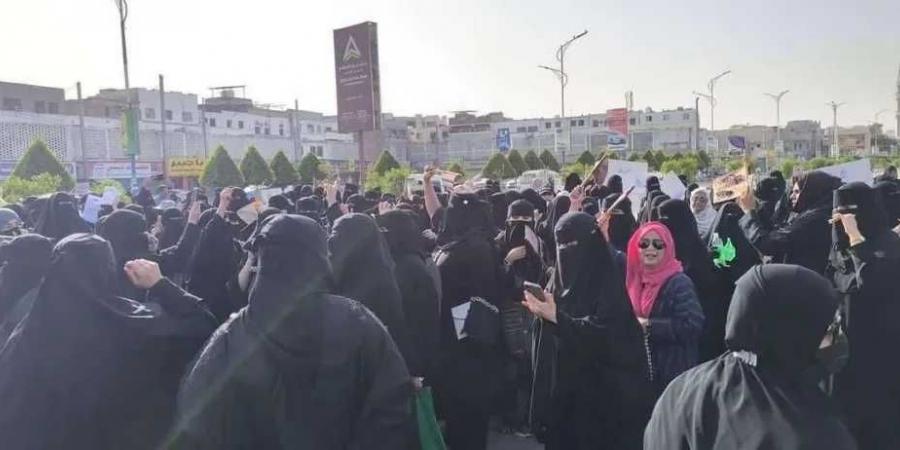 اليافعي يحمّل الانتقالي مسؤولية تدهور الأوضاع في عدن