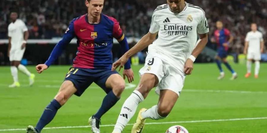 تشكيل برشلونة ضد ريال مدريد في الكلاسيكو بالدوري الإسباني: مفاجآت في التشكيلة