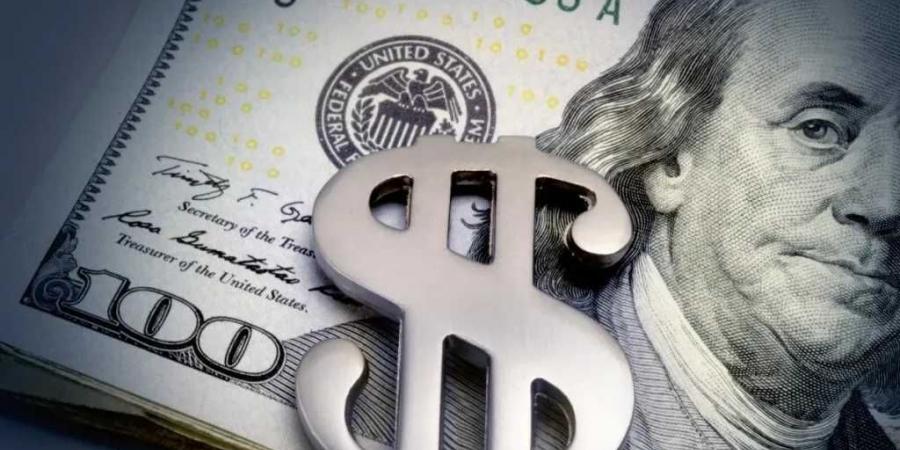 سعر الدولار أمام الجنيه في منتصف تعاملات اليوم 12 مايو 2025.. تراجع طفيف في البنوك الحكومية والخاصة