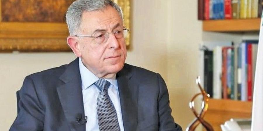 السنيورة رحب بقرار ترامب رفع العقوبات عن سوريا: لهذا القرار تداعيات إيجابية على الاقتصاد اللبناني
