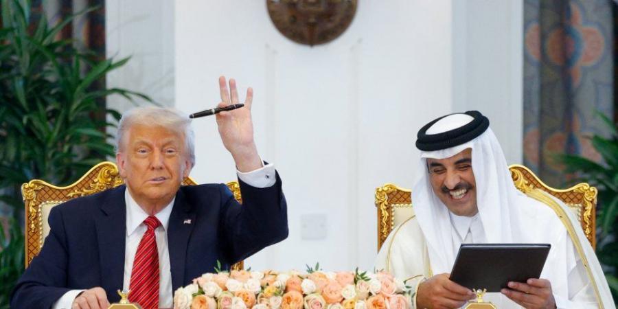 أمير قطر يهدى ترامب قلما فاخرا من طراز مونت بلانك
