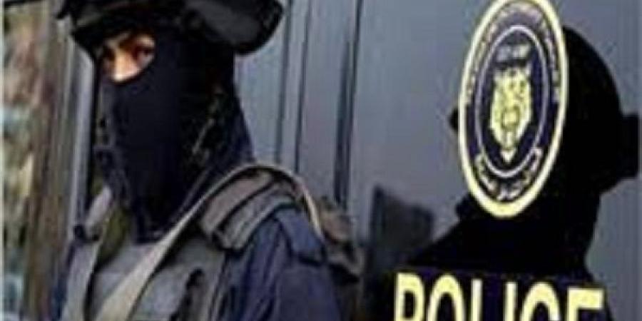 تاجر الكيف وقع فى قبضة الشرطة بالأقصر