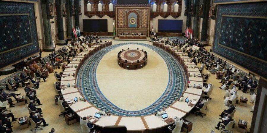 العراق يعرض 18 مبادرة للتعاون أمام القمة العربية ويتبرع ب 40 مليون دولار لغزة ولبنان