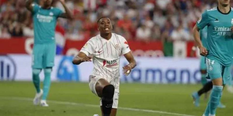 ريال مدريد يواجه إشبيلية الليلة في الجولة 37 من الدوري الإسباني.. تعرف على الموعد والقنوات الناقلة
