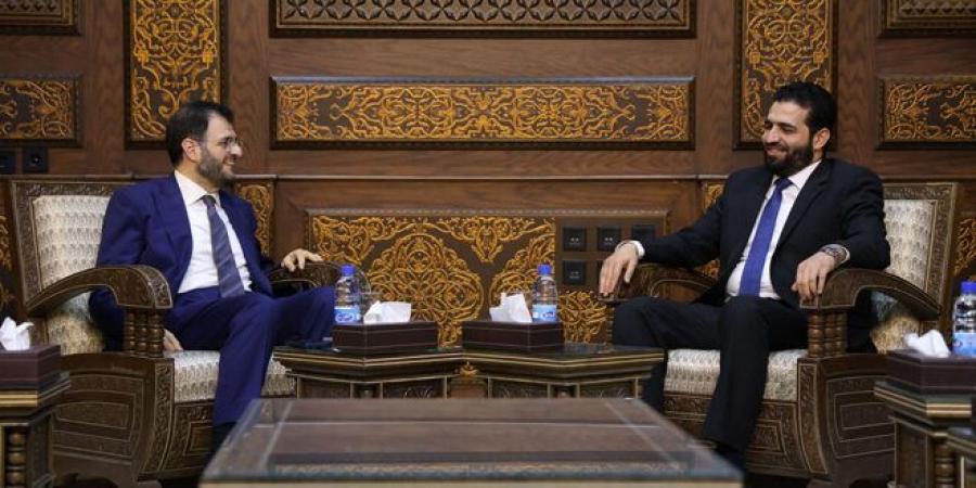 وزيرا الداخلية والاتصالات يبحثان عدة قضايا ذات اهتمام مشترك
