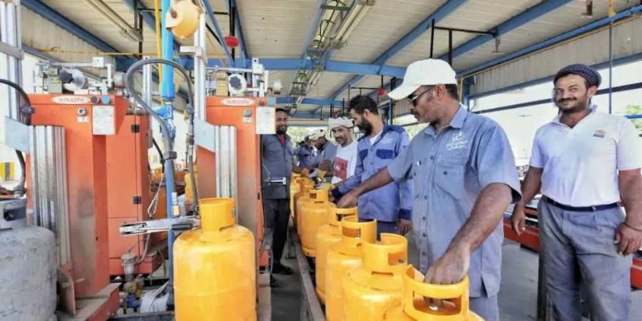الشركة اليمنية للغاز تباشر مشروع استبدال اسطوانات الغاز التالفة بمأرب