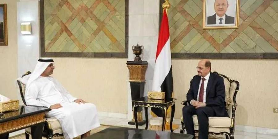 الزنداني يبحث مع السفير الإماراتي دعم العلاقات الثنائية وتنسيق المواقف المشتركة