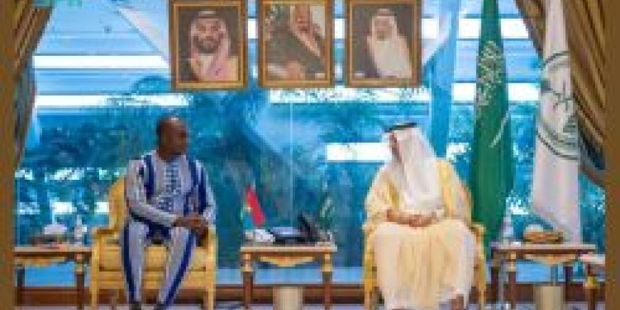 نائب وزير الداخلية المكلف يلتقي وزير الأمن في جمهورية بوركينا فاسو