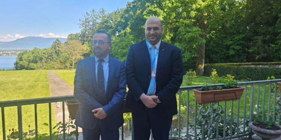 ناصر الدين التقى نظيره الفرنسي في جنيف: ماضون في تنفيذ الاستراتيجية الوطنية للقطاع الصحي