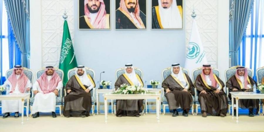 محافظ الأحساء يُكرّم طلاب وطالبات تعليم المحافظة الموهوبين