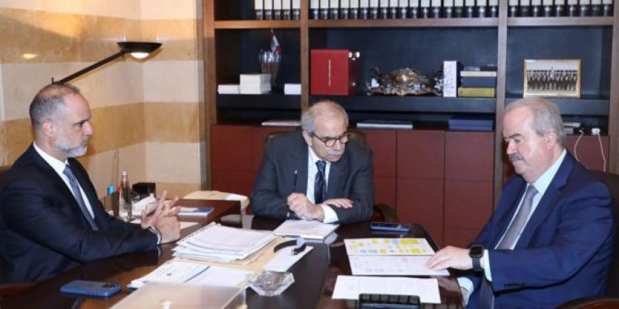 رئيس الحكومة استقبل وزير المال والأشغال وبحث مع كركي في أوضاع الضمان