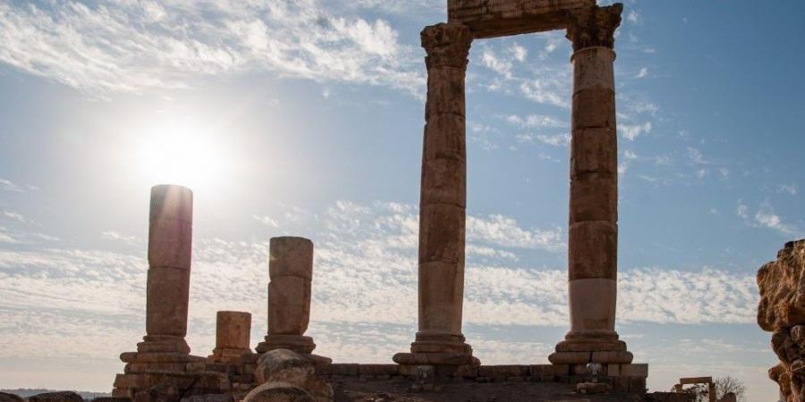 انحسار الكتلة الهوائية الحارة الاثنين