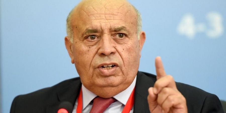 تشاور حول برنامج يستجيب للتحدّيات