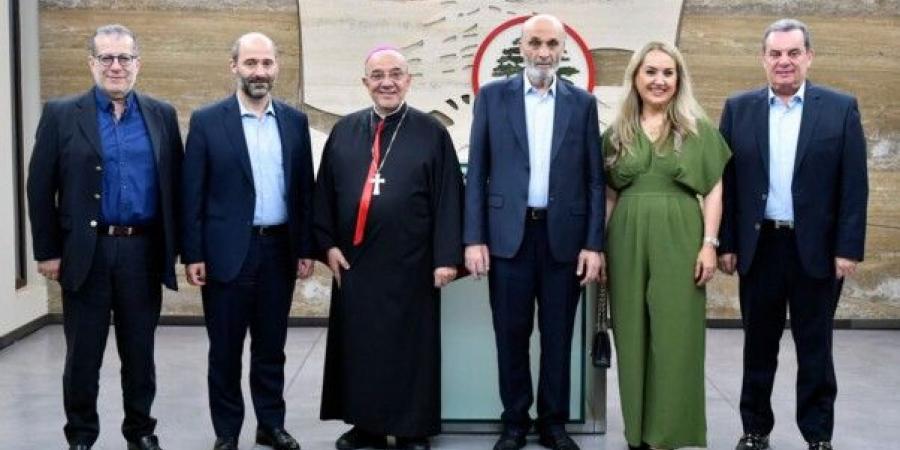 جعجع استقبل المطران قصارجي وتأكيد على أهمية الحضور المسيحي في لبنان والمشرق
