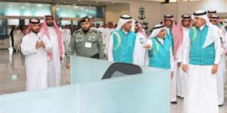 وزير النقل يتفقد استعدادات موسم حج 1446هـ في محافظة جدة