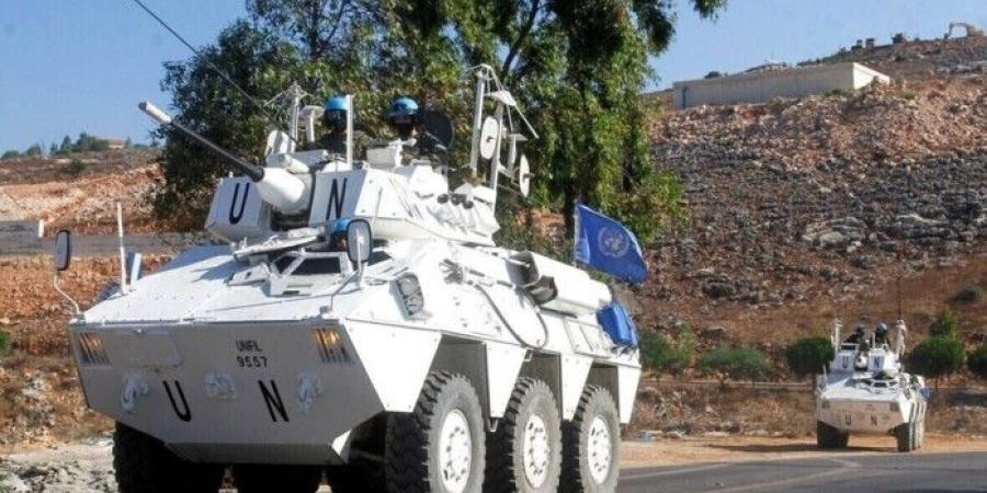 "الأخبار": اعتراض دورية لليونيفيل في عيناتا لدخولها إلى أحد الأحياء السكنية
