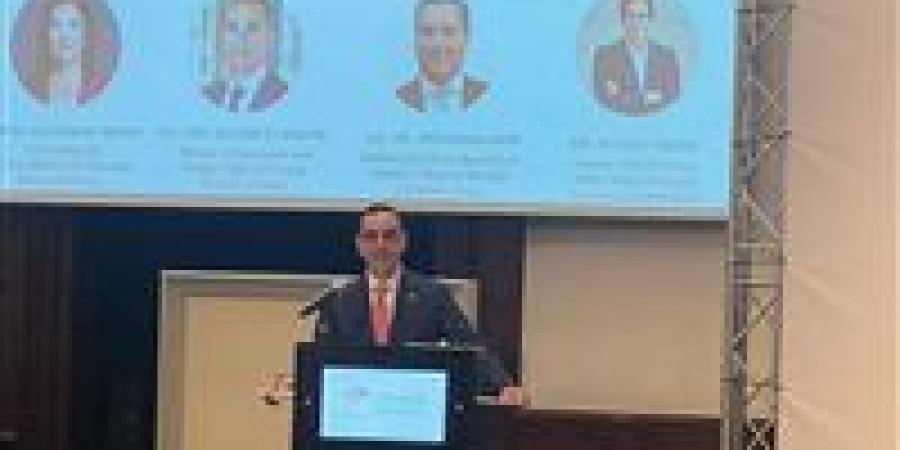 وزير الاستثمار يلتقي وزيرة الاقتصاد والطاقة الألمانية لبحث سبل تعزيز العلاقات الاقتصادية بين البلدين