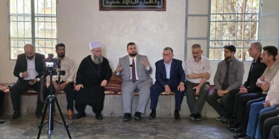 محافظ السويداء يزور عدداً من مضافات عائلات مدينة السويداء
