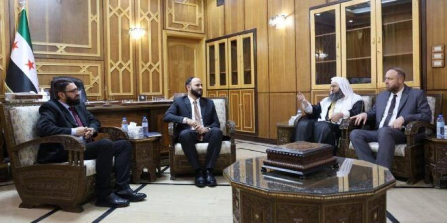 وزير العدل يبحث مع محافظ حلب سبل التعاون وتعزيز العمل القضائي