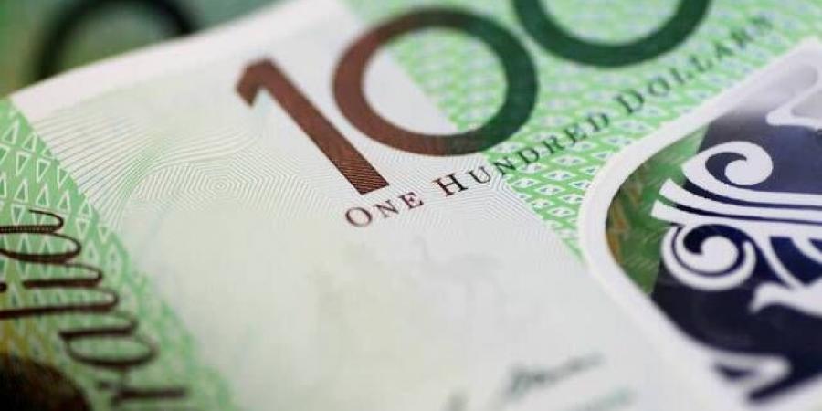 هبوط الدولار الأسترالي بعد خفض أسعار الفائدة