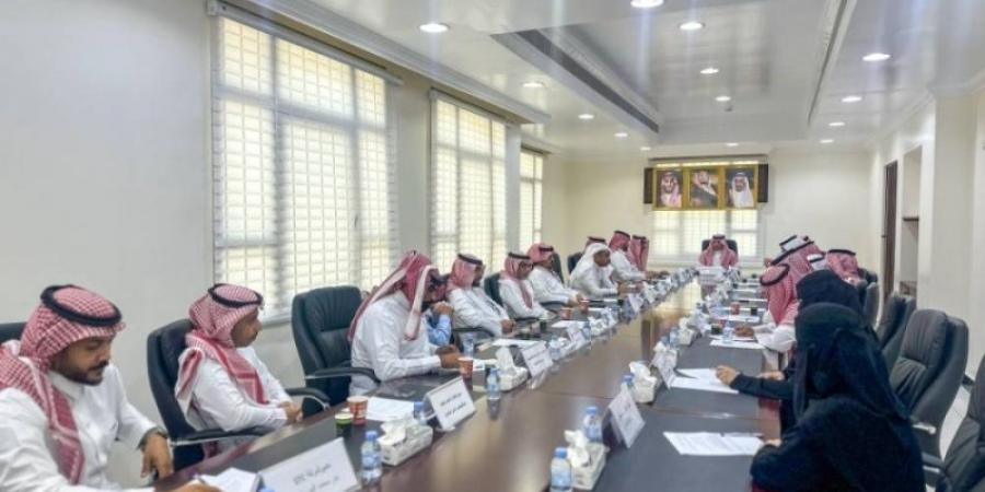 محافظ أملج يرأس اجتماع المجلس المحلي