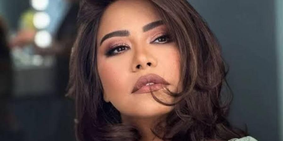 القصة الكاملة لأزمة شيرين عبد الوهاب ومدير أعمالها .. وصلت للشرطة