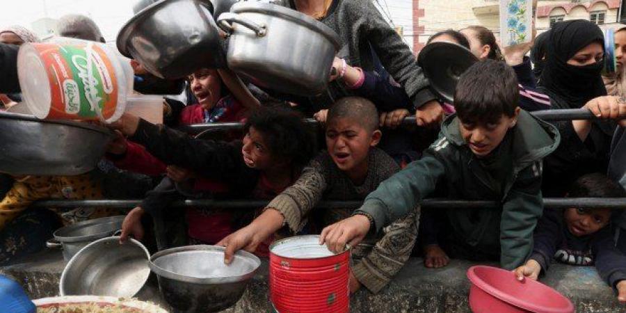 الصحة الفلسطينية: فقدنا 29 طفلاً ومسنًا جراء الجوع في غزة خلال يومين وتحذيرات من كارثة أوسع
