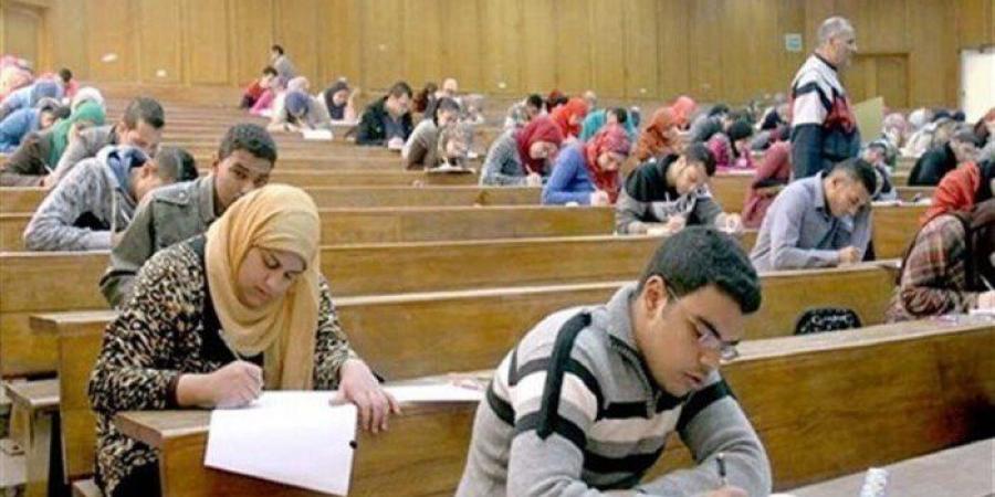 ضوابط امتحانات نهاية العام 2025 لطلاب الجامعات