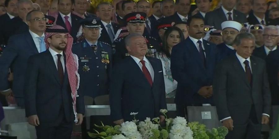 الملك ينعم بأوسمة على مؤسسات وشخصيات وطنية بمناسبة عيد الاستقلال الـ79