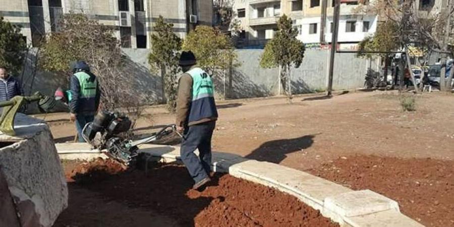 مجلس مدينة حمص يعمل على تأهيل عدد من الحدائق