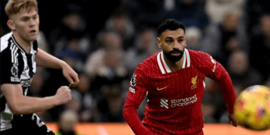صلاح يقود ليفربول للتعادل مع كريستال بالاس في احتفالية استلام كأس الدوري