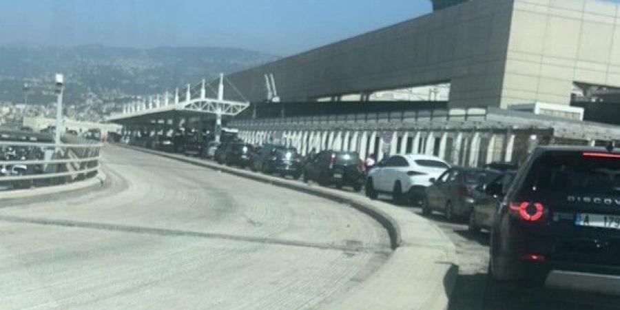 الأشغال المتوقفة تسبب حركة مرور كثيفة على الطريق الداخلية المؤدية لمطار بيروت