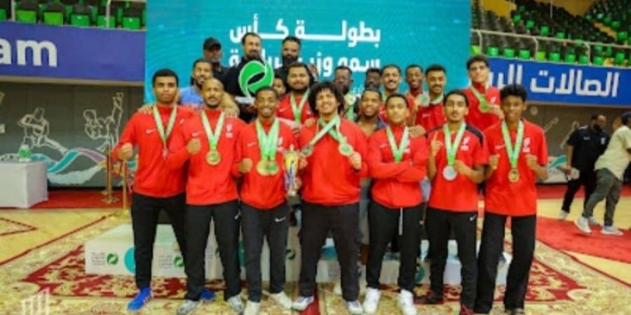 القادسية بطل درع التميز العام في المصارعة لموسم 2024-2025