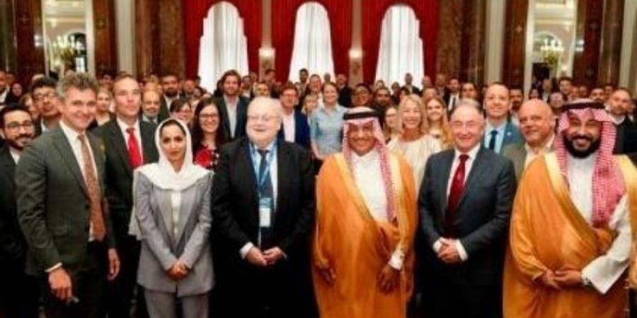 وزير التعليم يبحث افتتاح فروع للجامعات البريطانية بالمملكة
