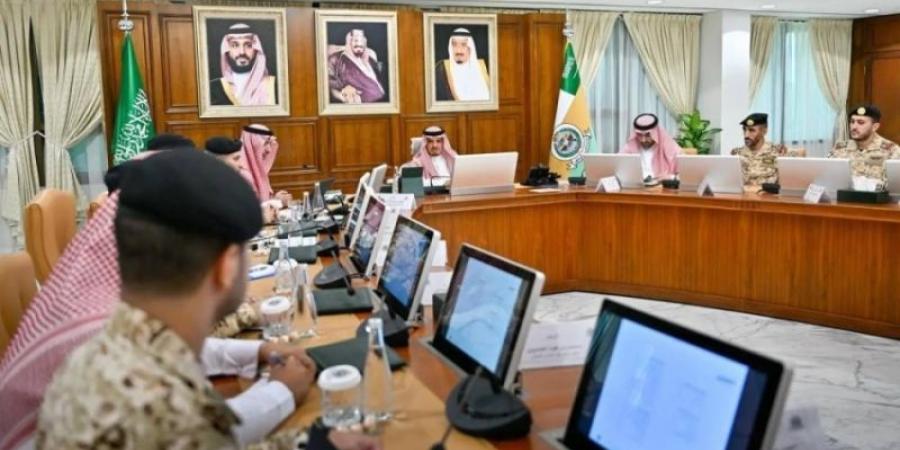 الداود يطلع على مشاريع ومنجزات الحرس الوطني