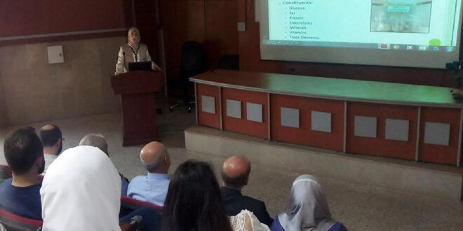 “التغذية الوريدية عند الأطفال وحديثي الولادة”… محاضرة في جامعة حمص