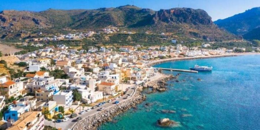 إنقاذ أكثر من 500 مهاجر قبالة سواحل جزيرة كريت اليونانية