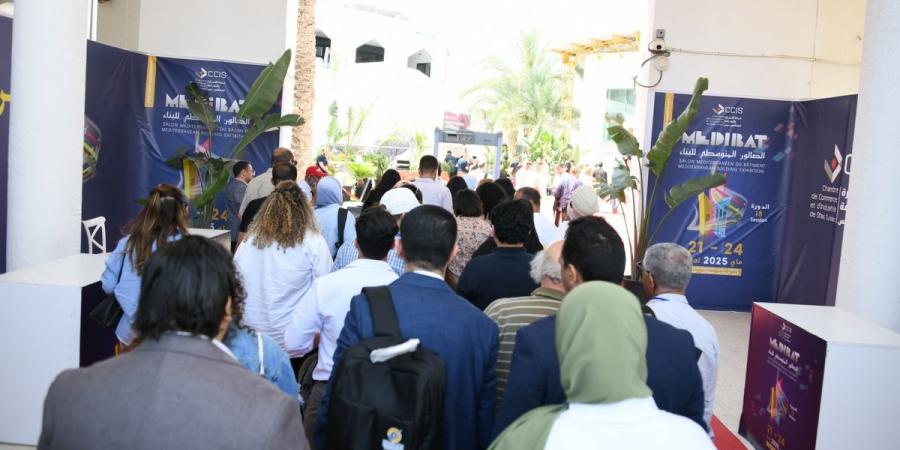 إقبال كثيف على صالون ميديبات منذ ساعة إفتتاحه