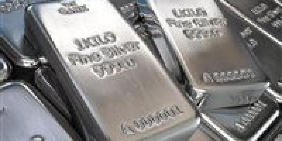استثمار مناسب وعوائد واعدة.. الفضة تدخل دائرة الاهتمام الشعبي بعد ارتفاع الذهب