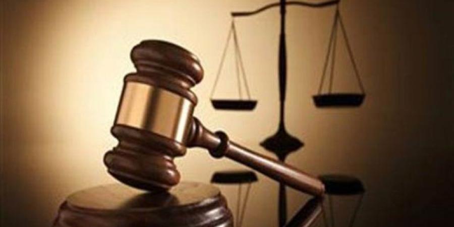 ما الفرق بين انتحال الصفة وانتحال الشخصية؟