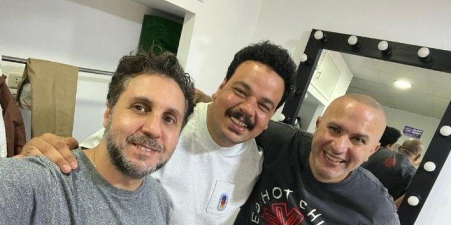 هشام ماجد يحمّس الجمهور لعمل جديد يجمعه بمصطفى غريب وخالد دياب.. تفاصيل