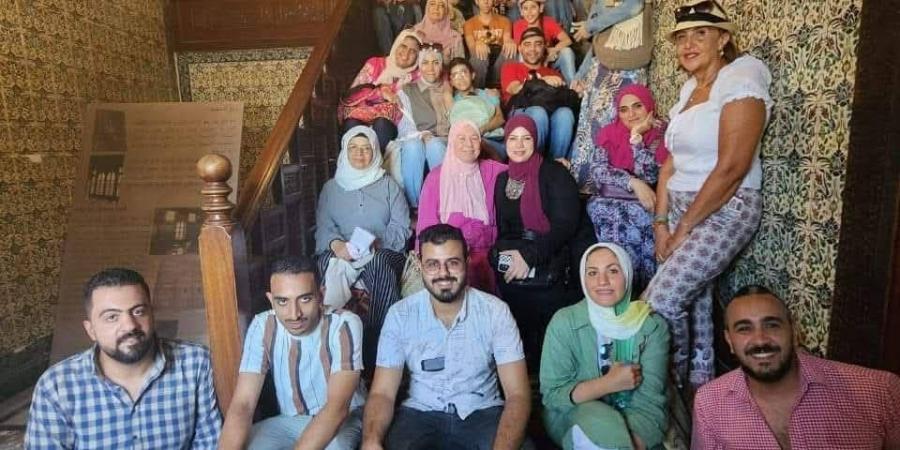 "حكاوي المؤرخ".. جولات تعيد ذاكرة مصر على أقدام عاشق للتاريخ