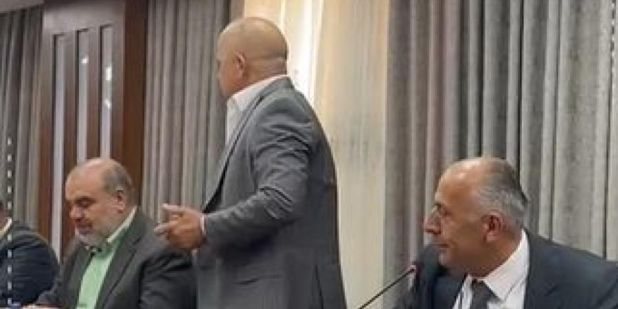 النائب العوايشة ينتقد الحكومة .. ويعلق: "اسمع كلامك أصدقك .. أشوف أفعالك أستغرب" - فيديو
