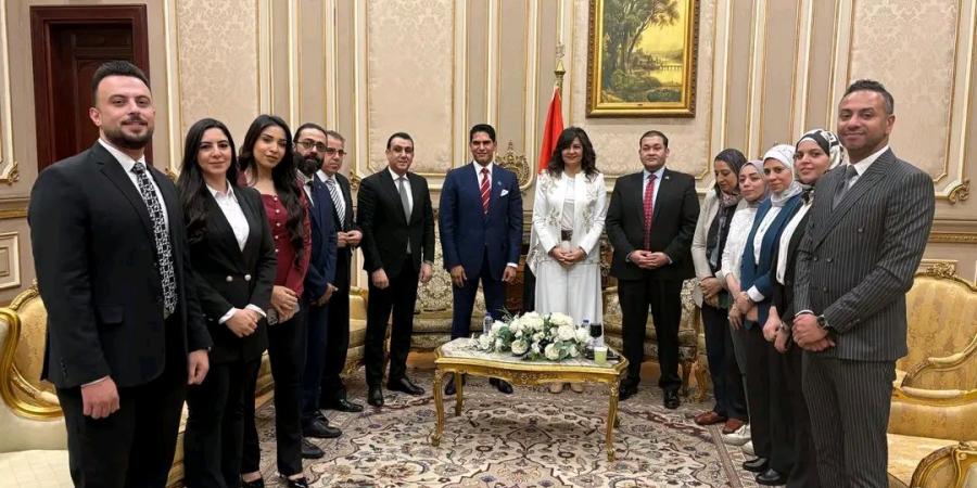 "الشعب الجمهوري" ينظم زيارة لمجلس الشيوخ لتعزيز الوعي السياسي لدى الشباب