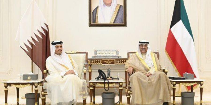 ولي العهد الكويتي يستقبل رئيس مجلس الوزراء ورئيس وزراء ووزير خارجية دولة قطر